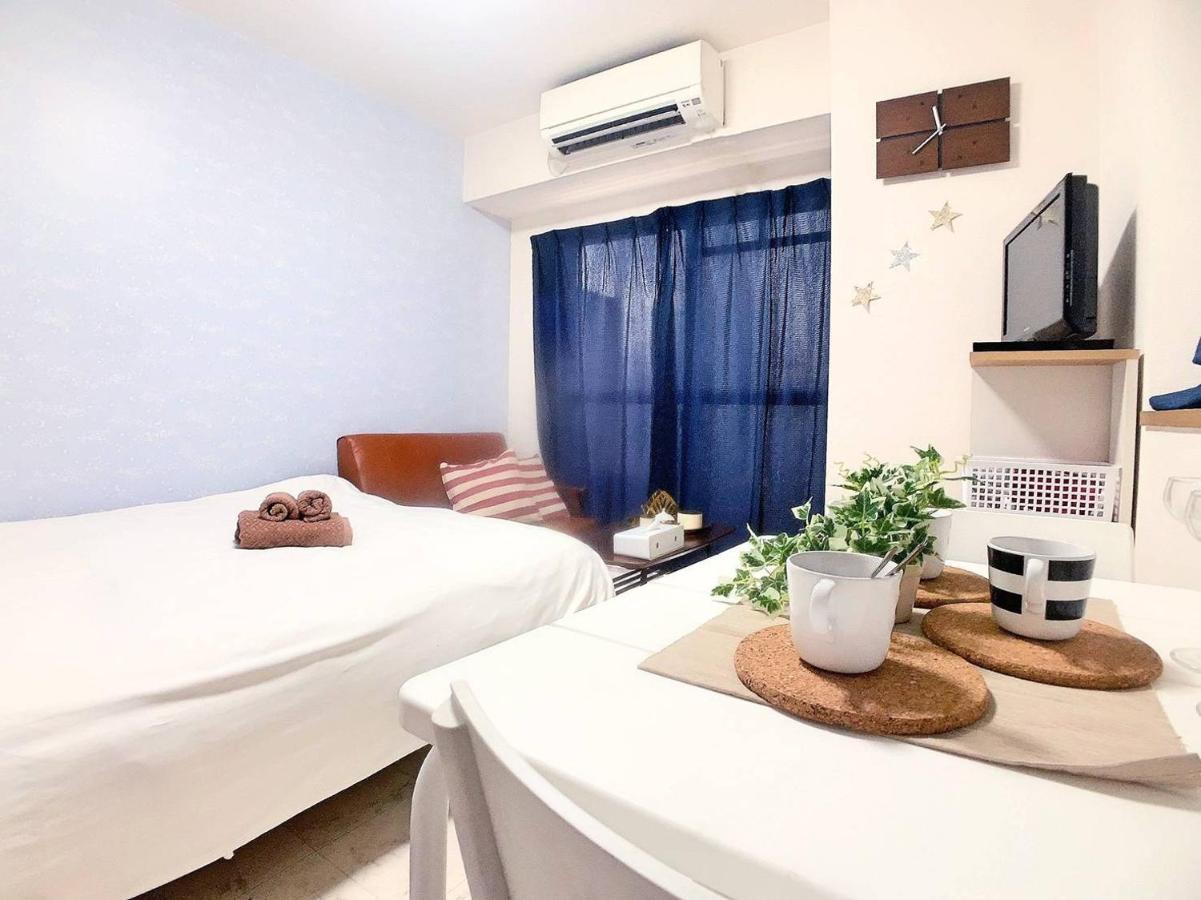 Aaron West Appartement Ōsaka